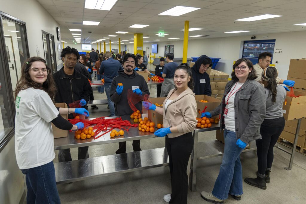Why Volunteer at the LA Regional Food Bank